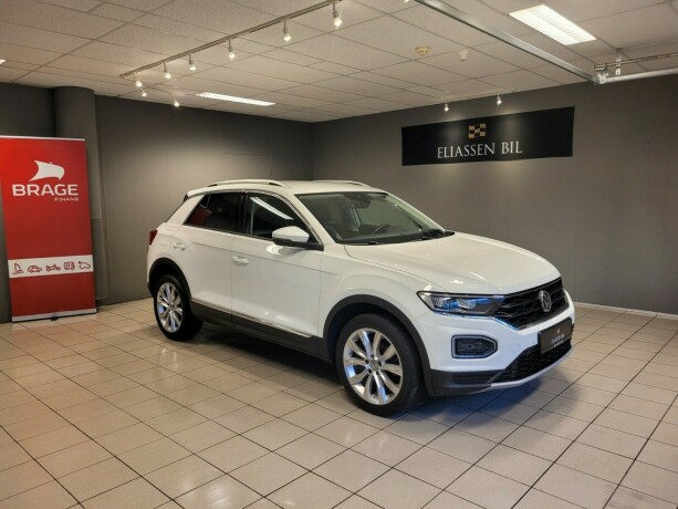 volkswagen-t-roc-bensin-2019-big-0