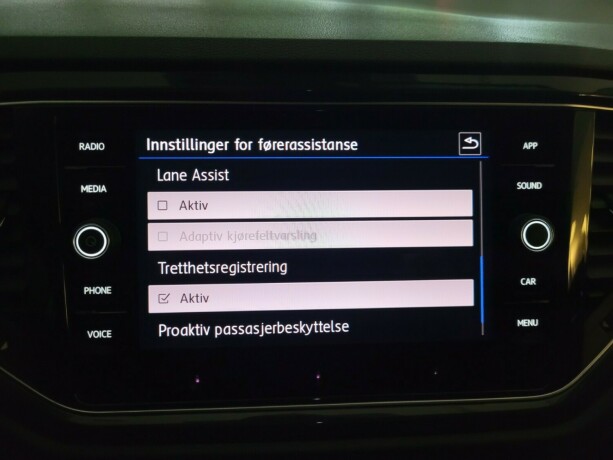 volkswagen-t-roc-bensin-2019-big-30