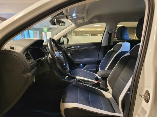 volkswagen-t-roc-bensin-2019-big-20