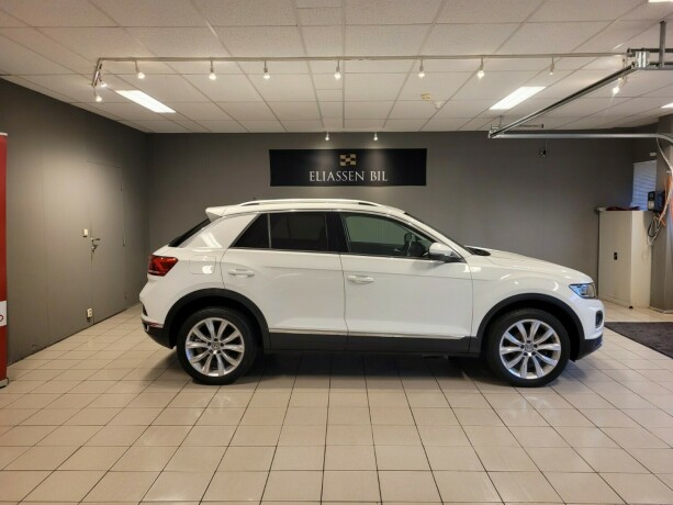 volkswagen-t-roc-bensin-2019-big-3