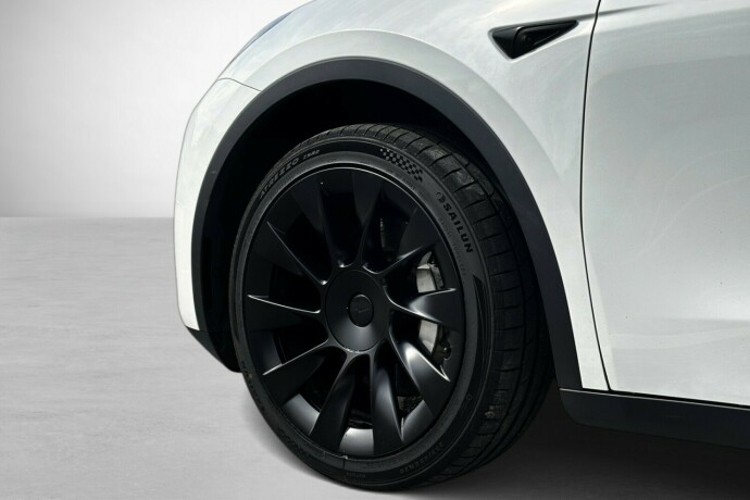 tesla-model-y-elektrisitet-2023-big-7