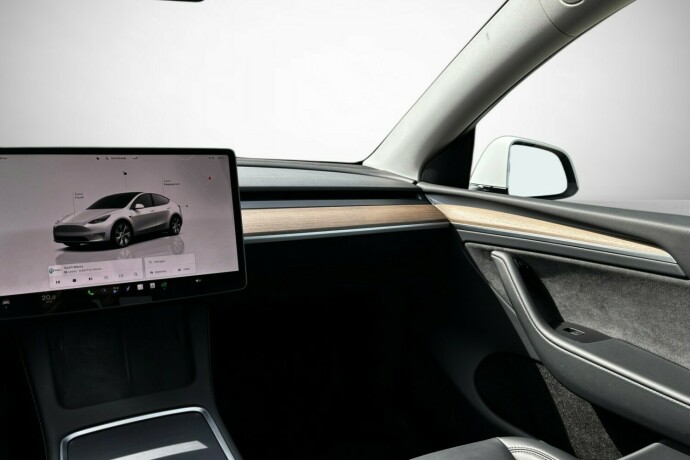 tesla-model-y-elektrisitet-2023-big-23