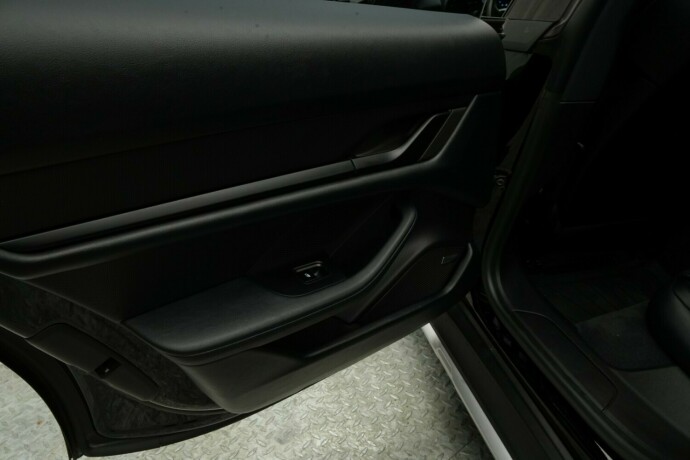 porsche-taycan-4-elektrisitet-2023-big-54