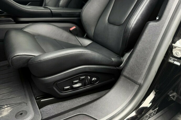 porsche-taycan-4-elektrisitet-2022-big-15