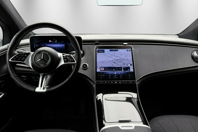 mercedes-benz-eqe350-elektrisitet-2025-big-17
