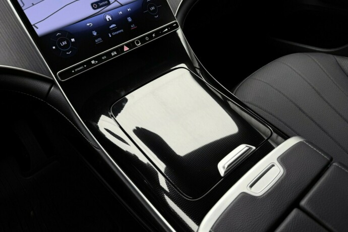 mercedes-benz-eqe350-elektrisitet-2025-big-27