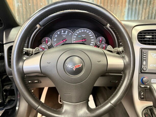 chevrolet-corvette-bensin-2006-big-22