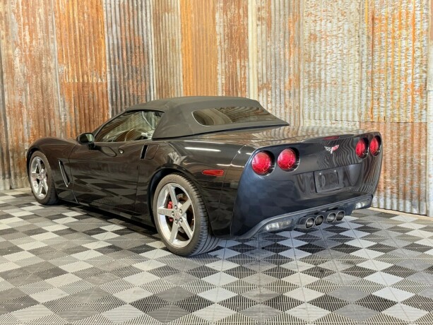 chevrolet-corvette-bensin-2006-big-35