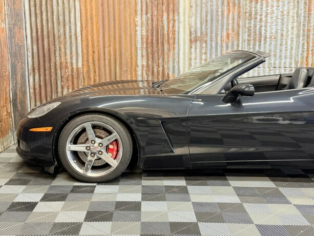 chevrolet-corvette-bensin-2006-big-12