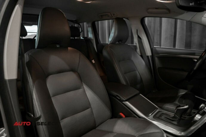 volvo-xc-70-diesel-2016-big-19