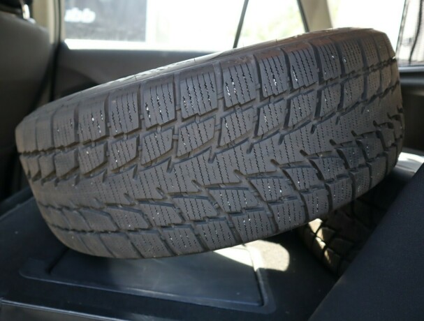 toyota-avensis-bensin-2012-big-12