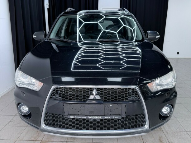 mitsubishi-outlander-diesel-2011-big-1