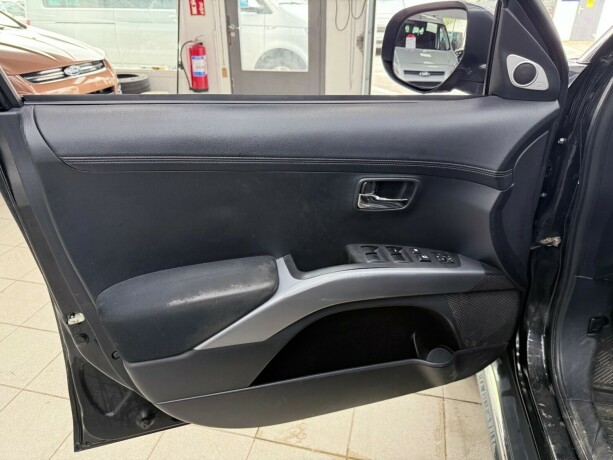 mitsubishi-outlander-diesel-2011-big-10