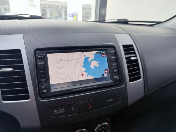 mitsubishi-outlander-diesel-2011-big-17