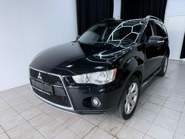 mitsubishi-outlander-diesel-2011-big-0