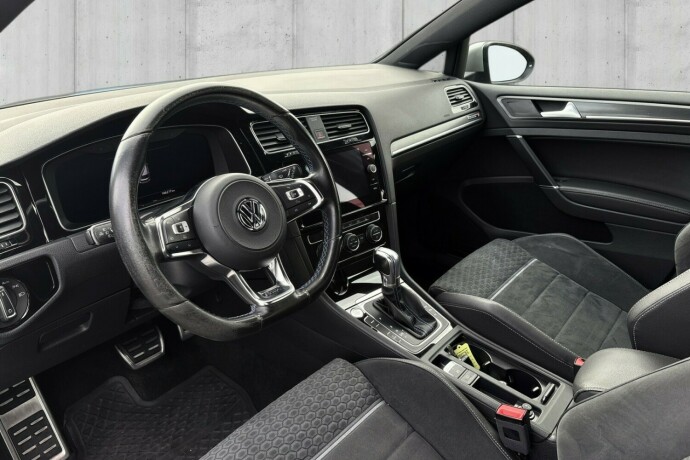 volkswagen-golf-elektrisitetbensin-2017-big-8