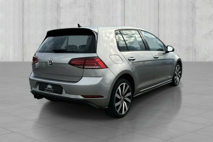 volkswagen-golf-elektrisitetbensin-2017-big-3
