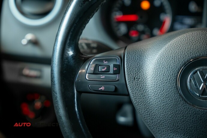 volkswagen-amarok-diesel-2014-big-25
