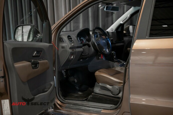 volkswagen-amarok-diesel-2014-big-13