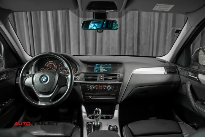 bmw-x3-bensin-2012-big-27