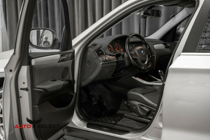 bmw-x3-bensin-2012-big-19