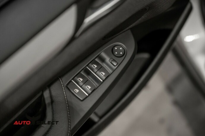 bmw-x3-bensin-2012-big-20