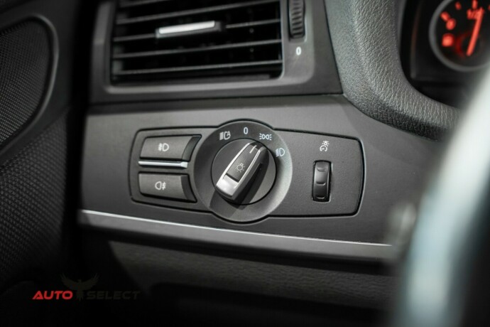 bmw-x3-bensin-2012-big-23