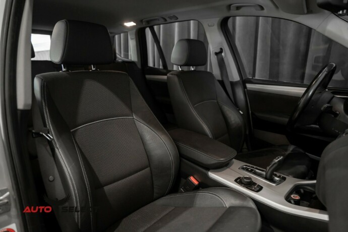 bmw-x3-bensin-2012-big-18