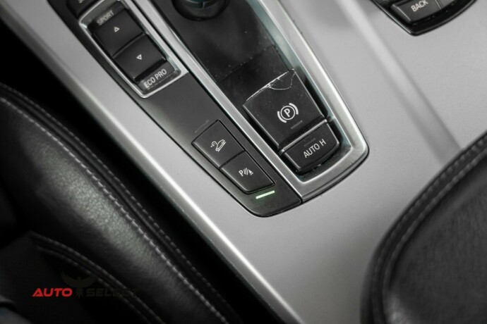 bmw-x3-bensin-2012-big-31