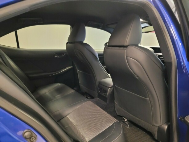 lexus-is300h-bensin-2014-big-17