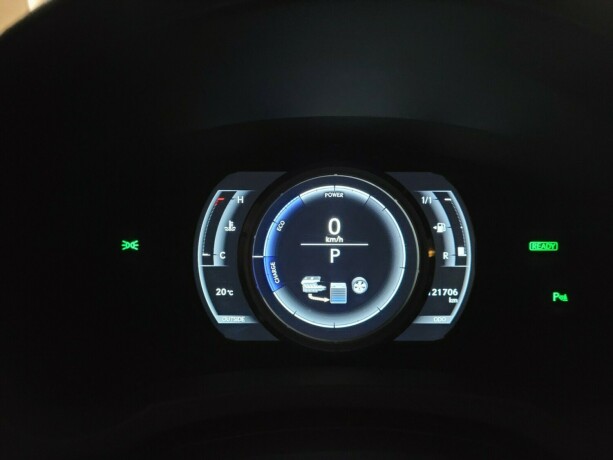 lexus-is300h-bensin-2014-big-24