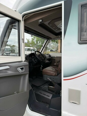 kabe-tm-i-910-imperial-queensbed-senkeseng-55tonn-automat-alde-al-co-hydraulikk-st248ttebein-diesel-2018-big-11