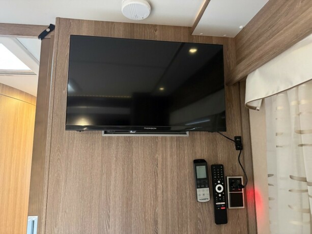 kabe-tm-i-910-imperial-queensbed-senkeseng-55tonn-automat-alde-al-co-hydraulikk-st248ttebein-diesel-2018-big-62