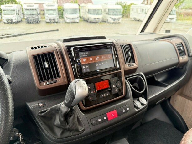 kabe-tm-i-910-imperial-queensbed-senkeseng-55tonn-automat-alde-al-co-hydraulikk-st248ttebein-diesel-2018-big-14