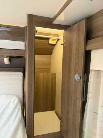 kabe-tm-i-910-imperial-queensbed-senkeseng-55tonn-automat-alde-al-co-hydraulikk-st248ttebein-diesel-2018-big-57