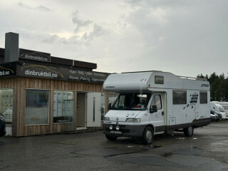 Hymer | Swing, Alkove, Lav seng nede, svingstoler, Truma kombi, Kjøleskap, Toalett, | Diesel | 1997