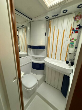 hymer-swing-alkove-lav-seng-nede-svingstoler-truma-kombi-kj248leskap-toalett-diesel-1997-big-53