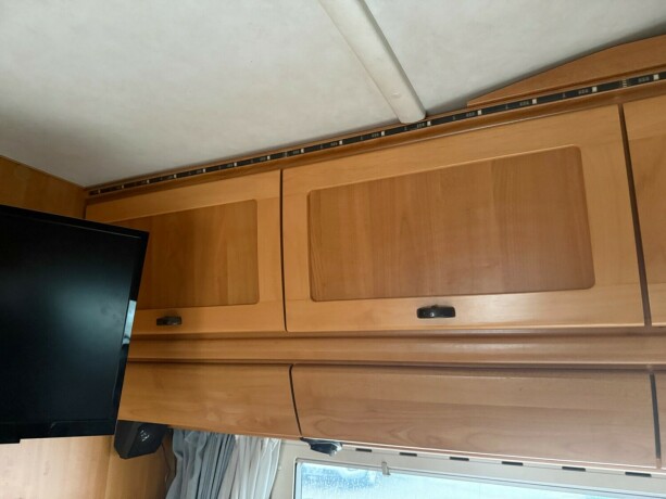 hymer-swing-alkove-lav-seng-nede-svingstoler-truma-kombi-kj248leskap-toalett-diesel-1997-big-29