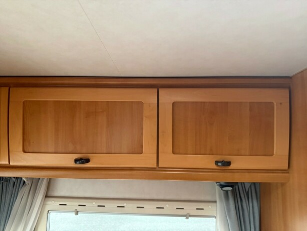 hymer-swing-alkove-lav-seng-nede-svingstoler-truma-kombi-kj248leskap-toalett-diesel-1997-big-67