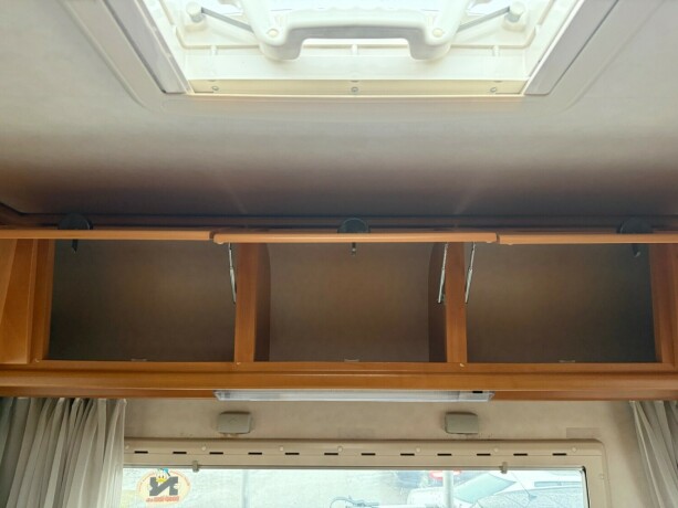 hymer-swing-alkove-lav-seng-nede-svingstoler-truma-kombi-kj248leskap-toalett-diesel-1997-big-70