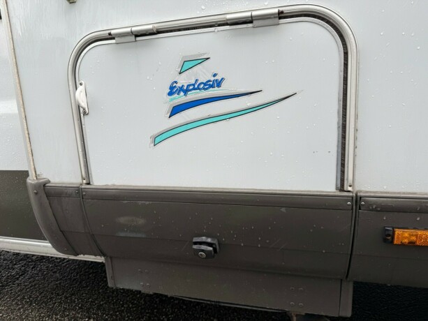 hymer-swing-alkove-lav-seng-nede-svingstoler-truma-kombi-kj248leskap-toalett-diesel-1997-big-81