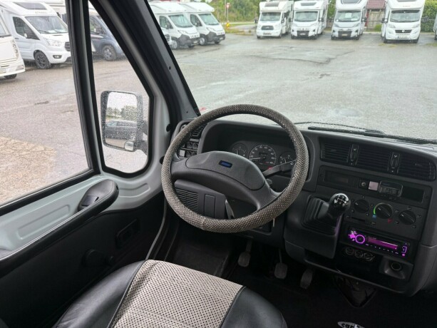 hymer-swing-alkove-lav-seng-nede-svingstoler-truma-kombi-kj248leskap-toalett-diesel-1997-big-12