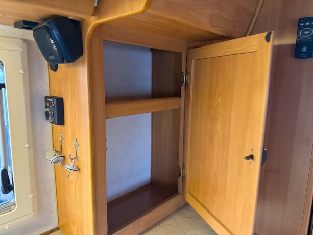 hymer-swing-alkove-lav-seng-nede-svingstoler-truma-kombi-kj248leskap-toalett-diesel-1997-big-40