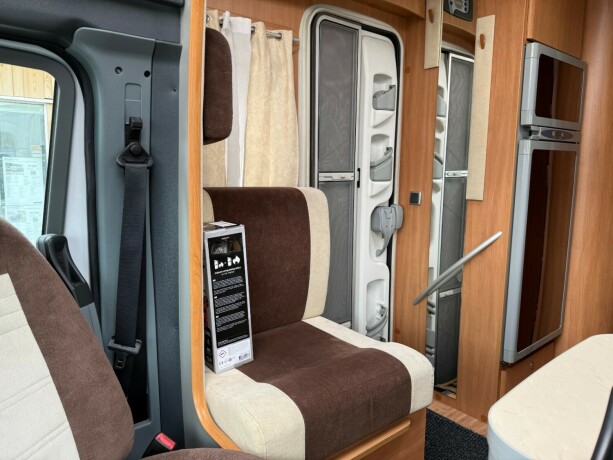 benimar-mileo-260-2-enkle-senger-bak-ikke-senkeseng-dieselvarmer-webasto-god-nyttelast-b-f248rerkort-diesel-2011-big-18
