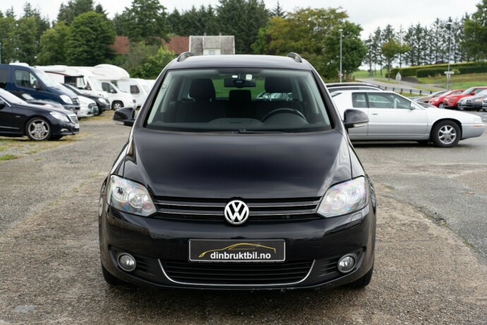 volkswagen-golf-plus-diesel-2012-big-4