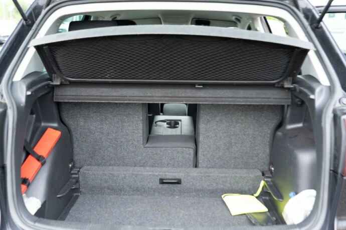volkswagen-golf-plus-diesel-2012-big-33