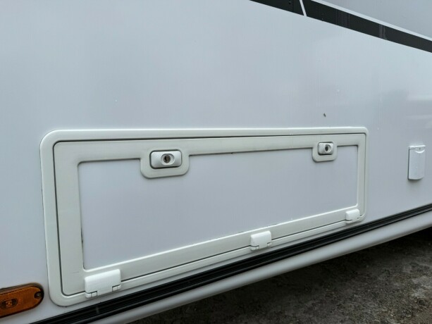 knaus-sport-650-udf-topputgave-2-k248yesenger-lav-seng-truma-varme-med-elektrisk-utvendig-gass-2018-big-88