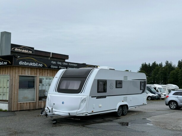 knaus-sport-650-udf-topputgave-2-k248yesenger-lav-seng-truma-varme-med-elektrisk-utvendig-gass-2018-big-1