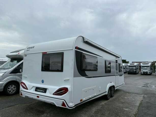 knaus-sport-650-udf-topputgave-2-k248yesenger-lav-seng-truma-varme-med-elektrisk-utvendig-gass-2018-big-6