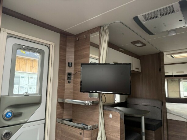 knaus-sport-650-udf-topputgave-2-k248yesenger-lav-seng-truma-varme-med-elektrisk-utvendig-gass-2018-big-27